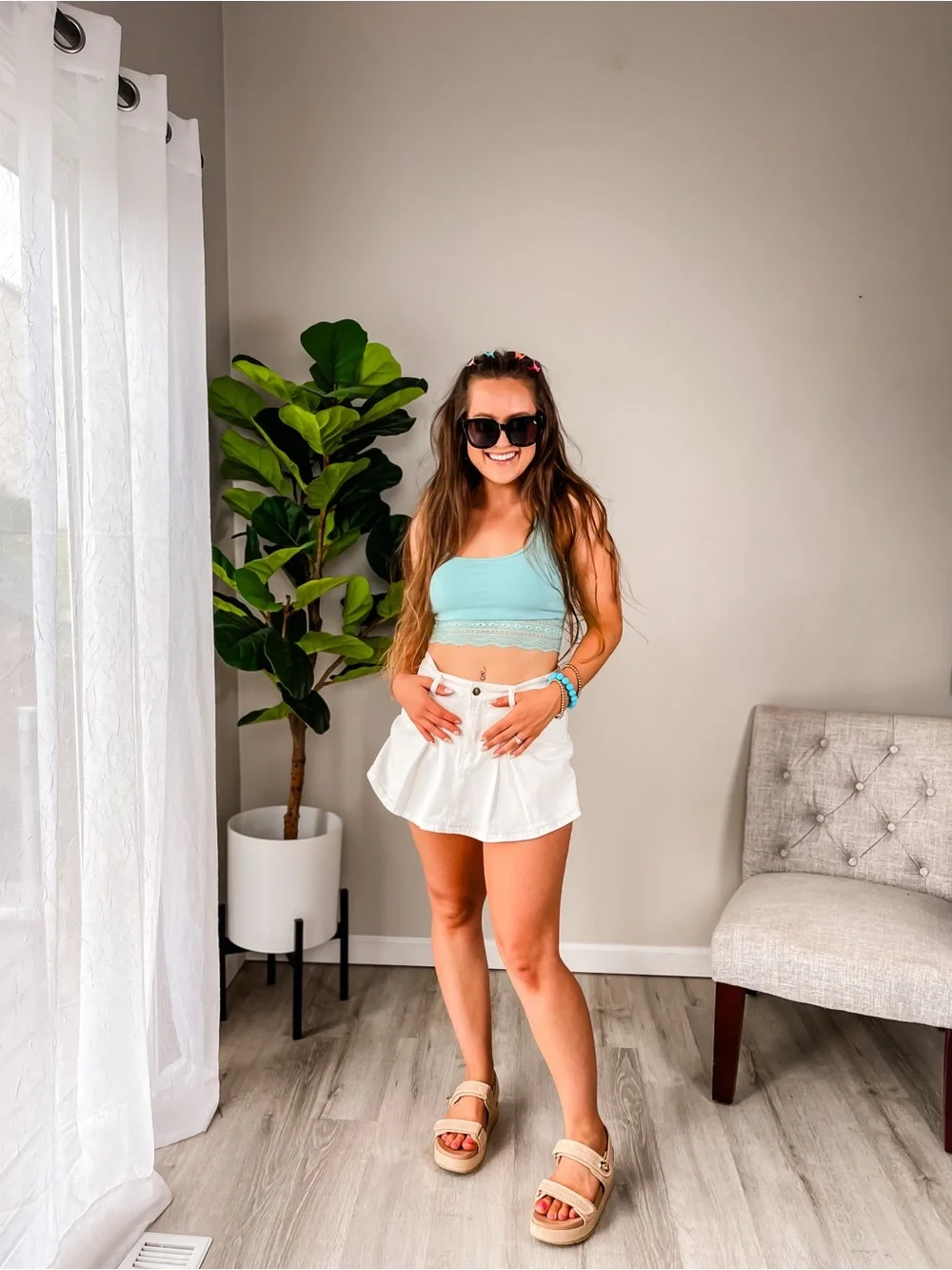 Sleeveless Lace-Hem Crop Tank Top in Seafoam